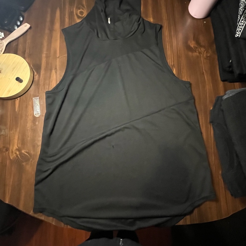 Black Sleeveless Women's Top